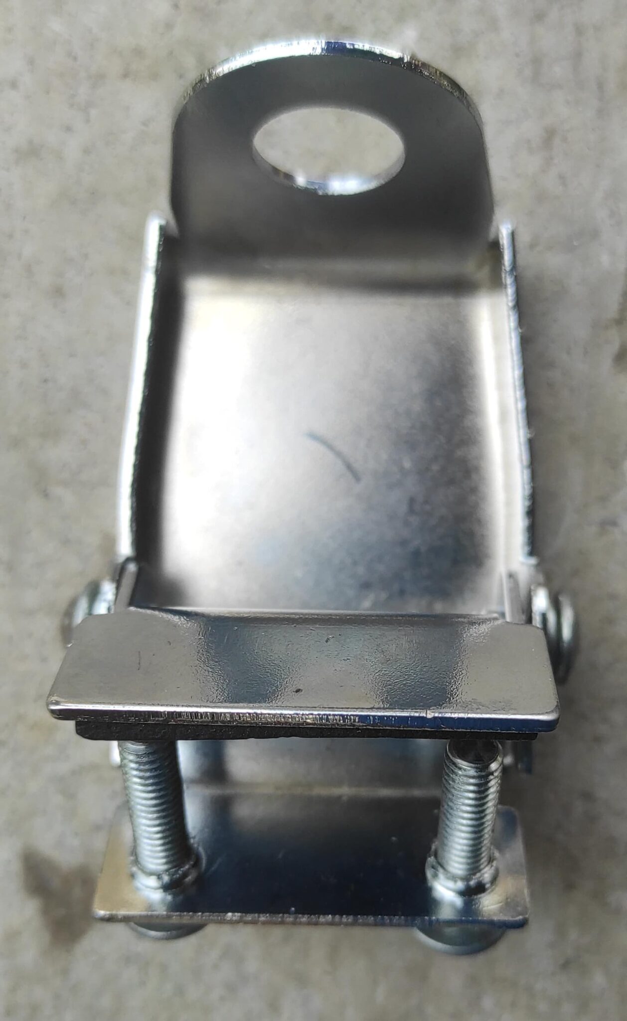 ANTENNA MOUNTING CLAMP FOR MOBILE USE - Image 2