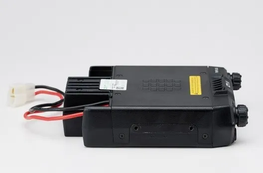 QYT KT-980plus Mobile Radio 75W/50W Dual Band 136-174&400-470MHz - Image 4