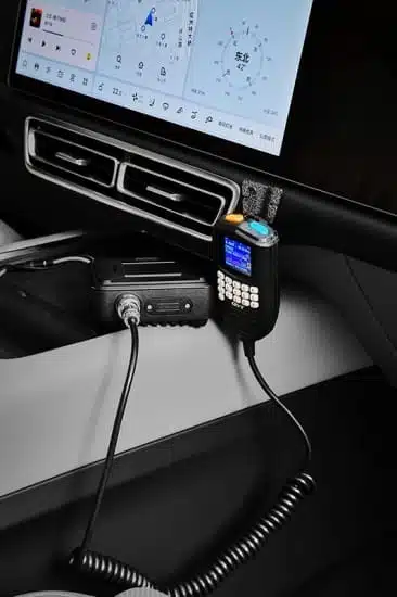QYT KT-9900 mini 25w color screen microphone mobile radio, Ham radio - Image 3